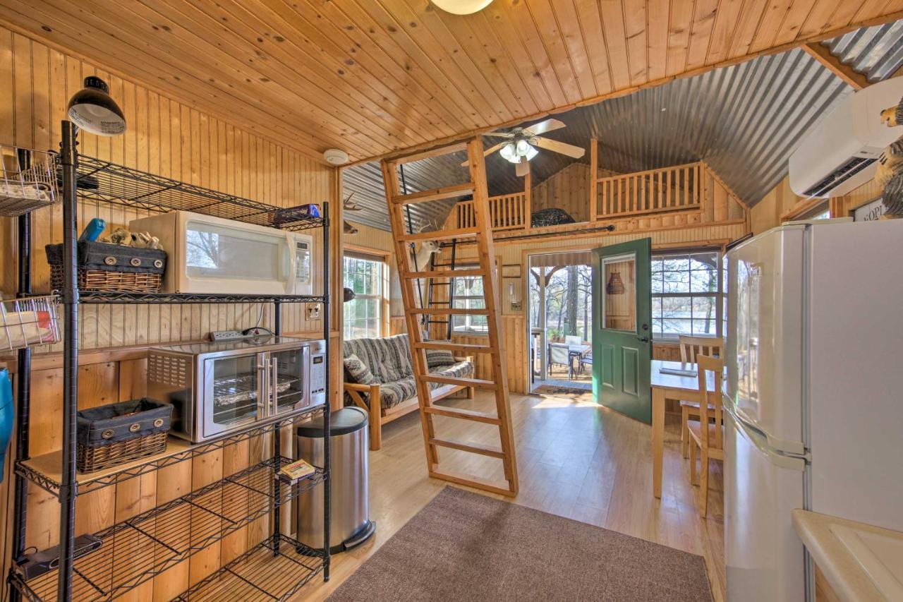 Lakefront Cabin With 2 Lofts, Boats On 4 Acres Winnsboro المظهر الخارجي الصورة